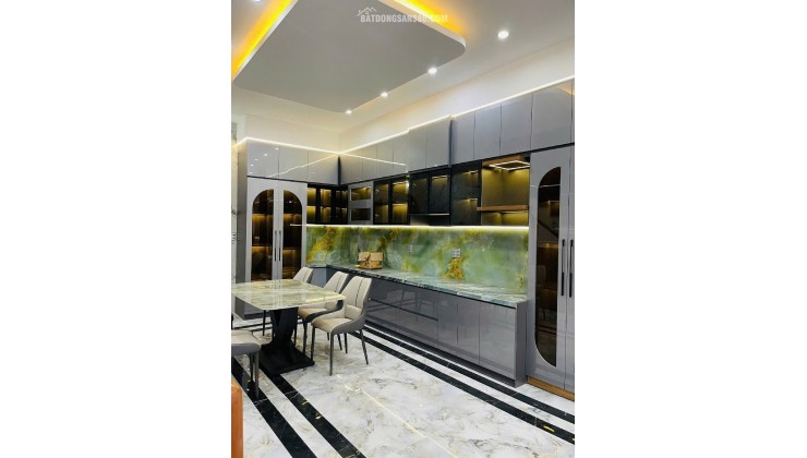 ⭐BÁN NHÀ 3 TẦNG 75M2 MẶT ĐƯỜNG VŨ QUỲNH FULL NỘI THẤT - CÁCH BIỂN 100M